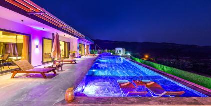 Villa Free
