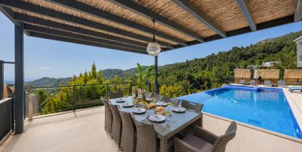 Villa Velaris