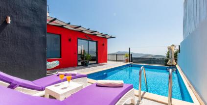 Villa Gece Üzümlü