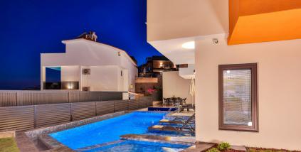 Villa Barlas Delüxe