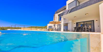 Villa Lares House