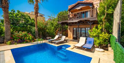 Villa Şato House