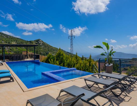 Villa Velaris