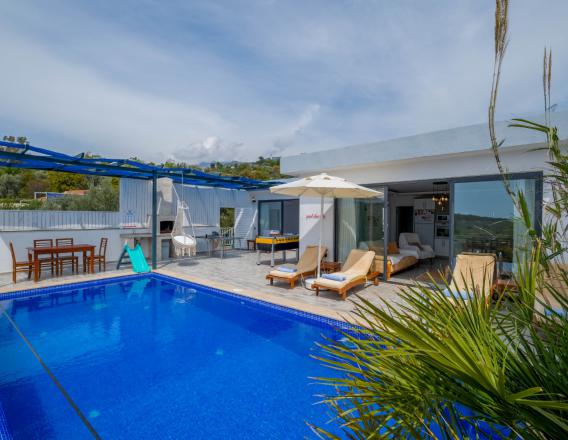Villa Esra Üzümlü