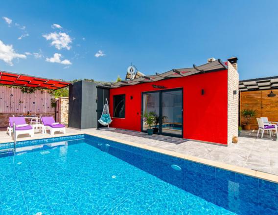 Villa Gece Üzümlü