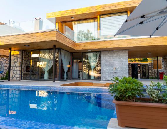 Villa Nazlı Üzümlü