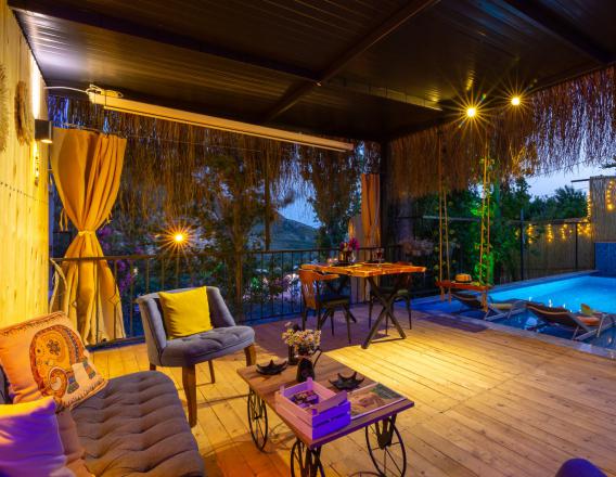 Villa Honey Tiny