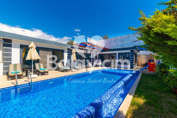 Kalkan Patara Bölgesinde Özel Havuzlu Kiralık Tatil Villası