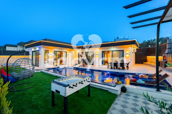 Kalkan Bölgesinde 2025 Yılı Yapımı Lüx Villa