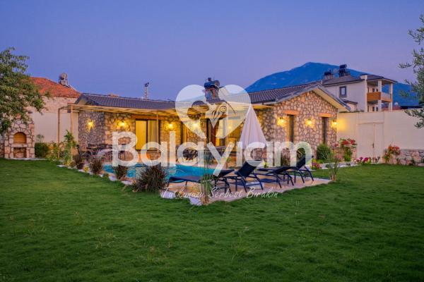 Fethiye Bölgesinde Taş Mimari Lüx Villa