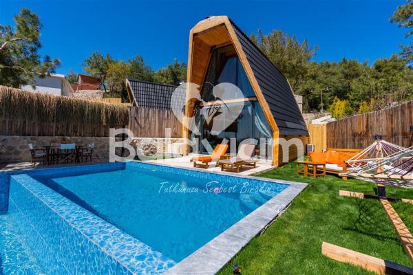 Kalkan Bölgesinde Sıradışı Tasarıma Sahip Balayı Villası