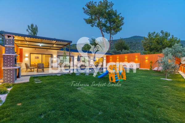 Kalkan Bölgesinde Geniş Bahçeli Lüx Villa